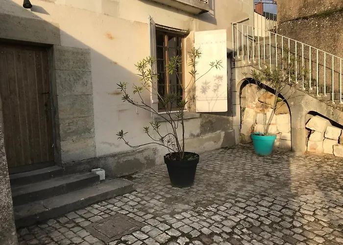 Appartement Spacieux Avec Une Vue Sur Tours